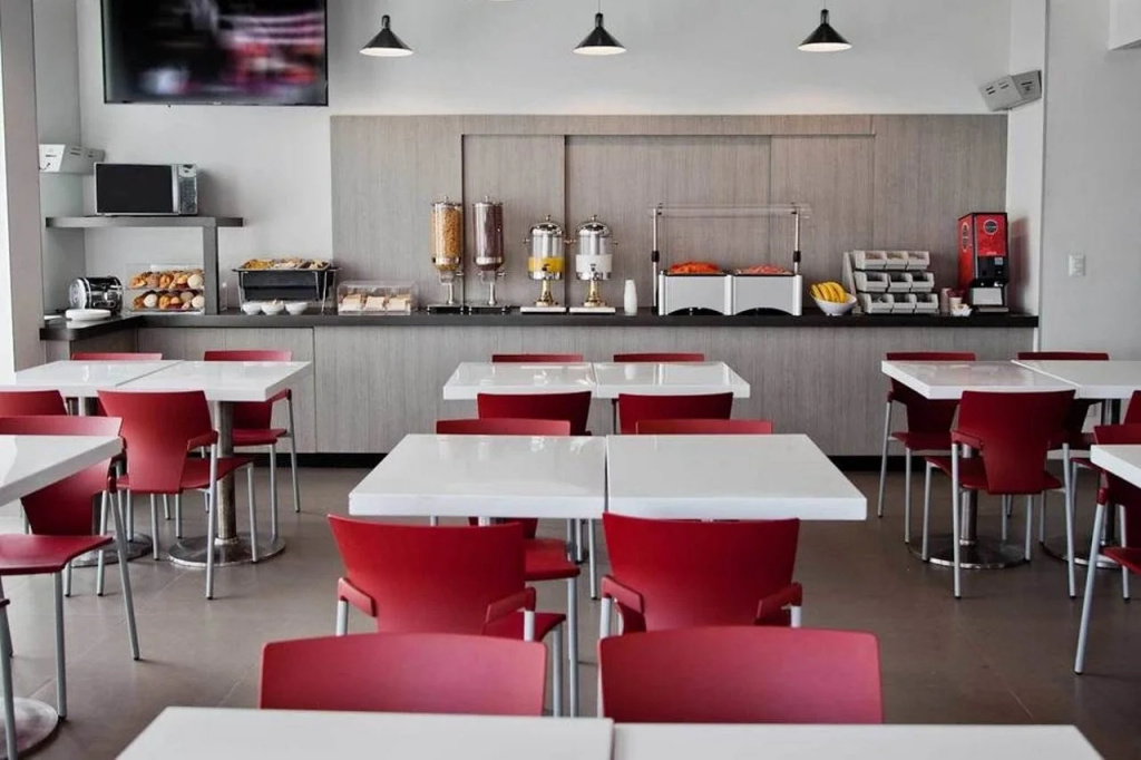 City Express Junior by Marriott Ciudad del Carmen Aeropuerto