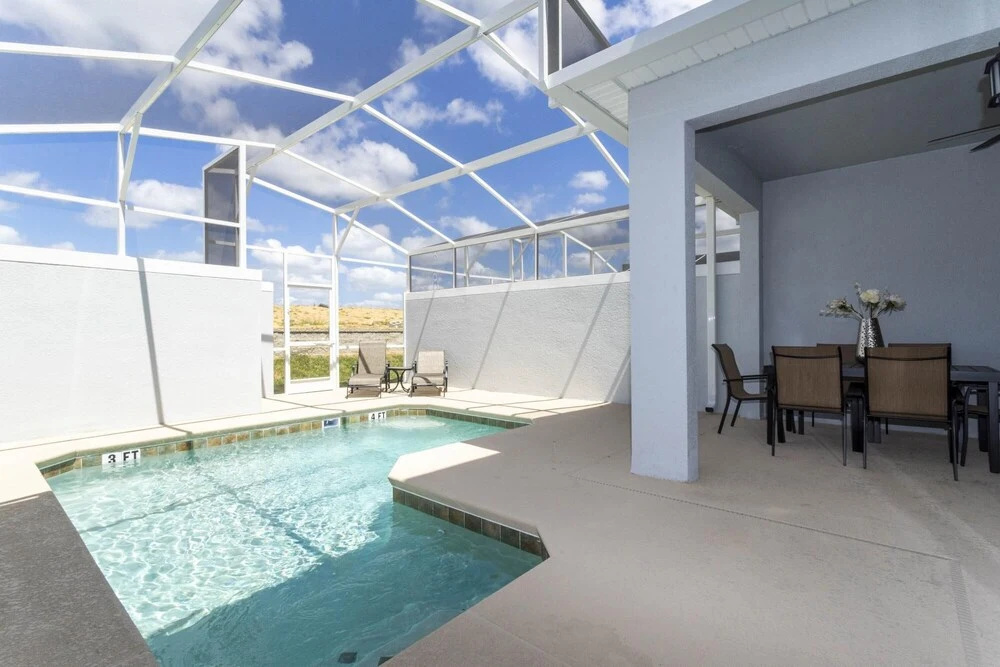 Gorgeous 4Bd Close to Disney w Pool Champions Gate Resort 1196