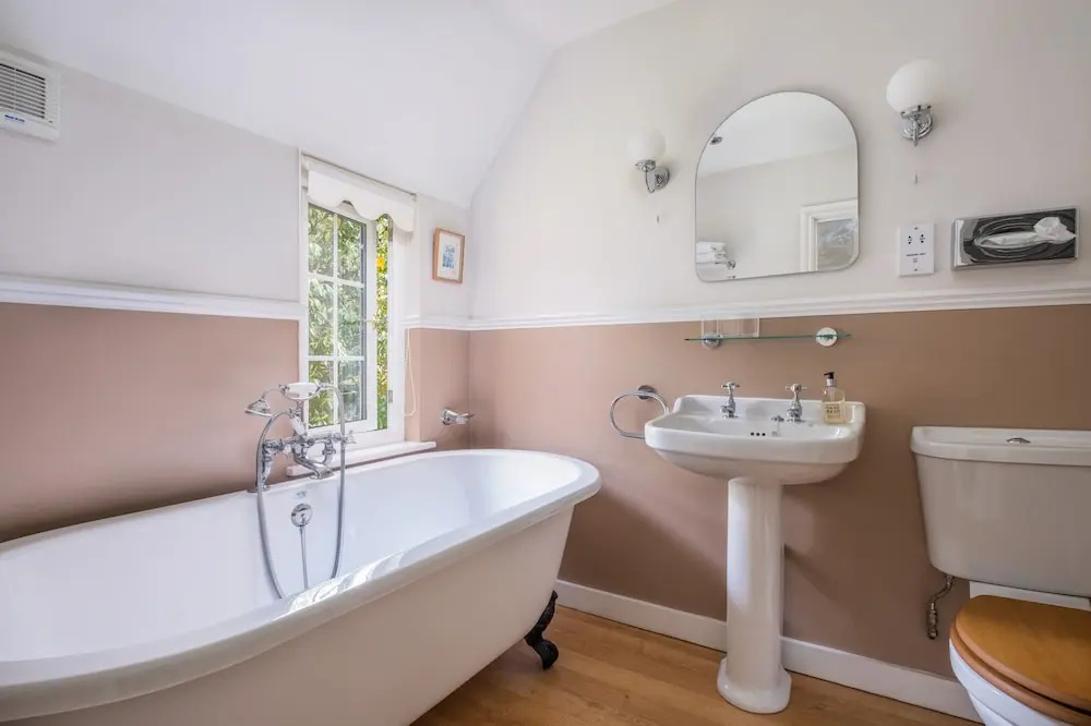 Stream House Luxury B&B