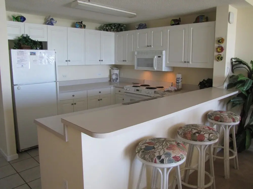 Leeward Key Condos by Crystal Waters