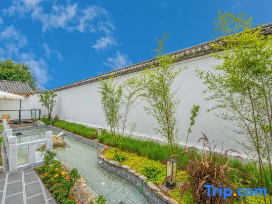 Floral Lux Hotel · Jing Hotel (Dali Bohai Ecological Corridor)