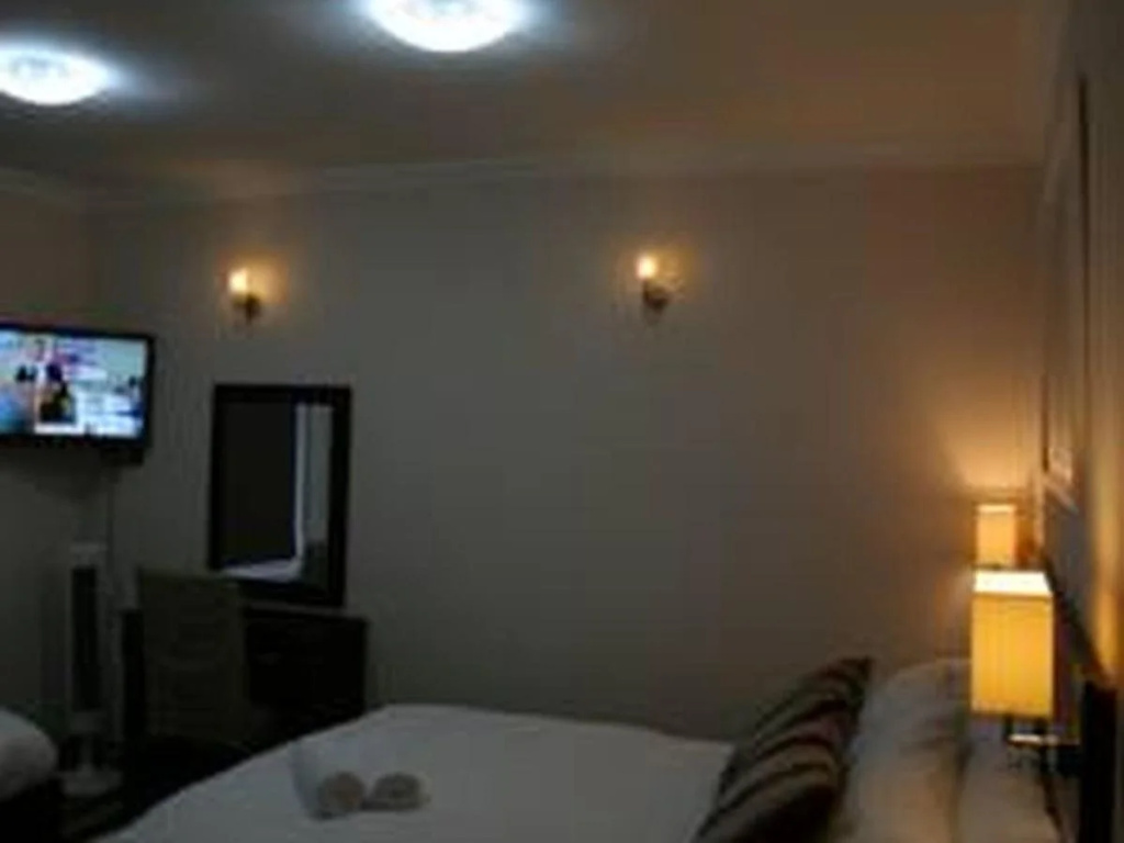 BayTree Hotel