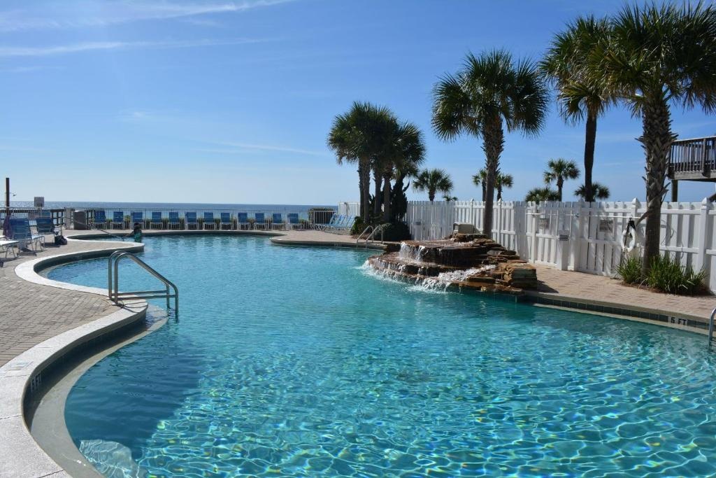 Majestic Resort 505 with RESERVED parking on 3rd Floor Walk-Over