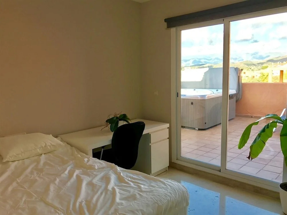 The Penthouse Club Marbella With hot tub