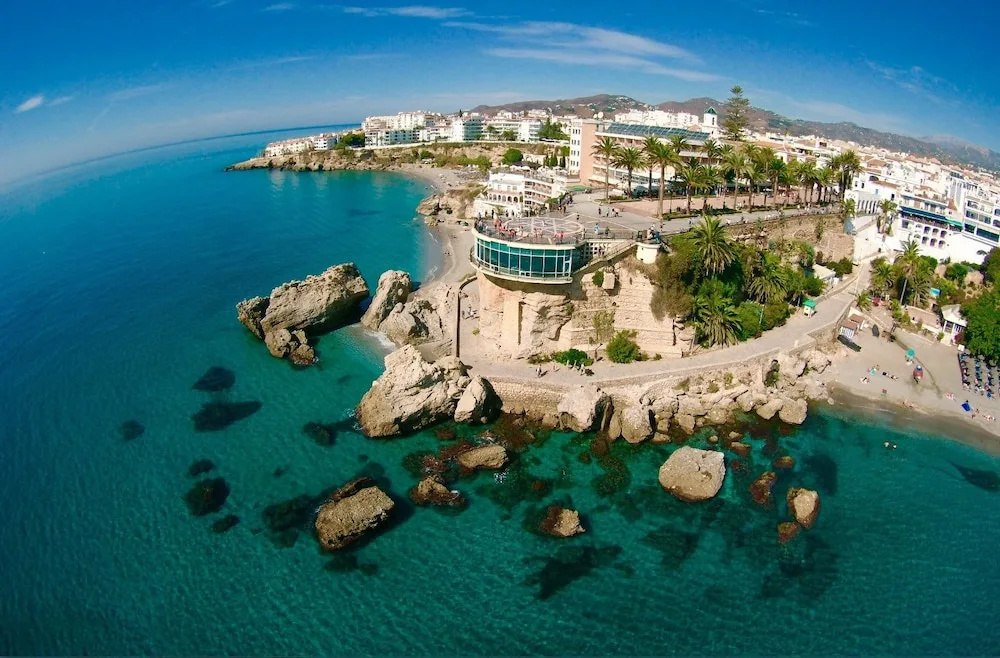 Apartamentos Centro Nerja Canovas Marime