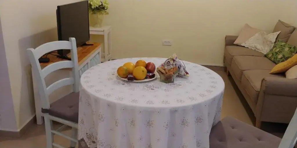 The House By The Mulberry Tree