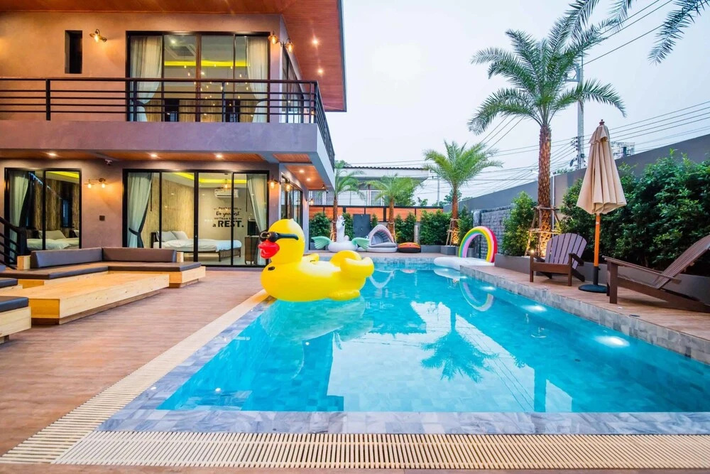 Rest House Hua Hin Pool Villa