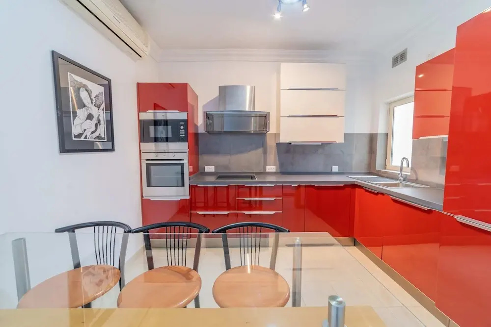 Spinola Court - Stunning Seaview Apartment & Penthouse on Spinola Bay by ShortletsMalta