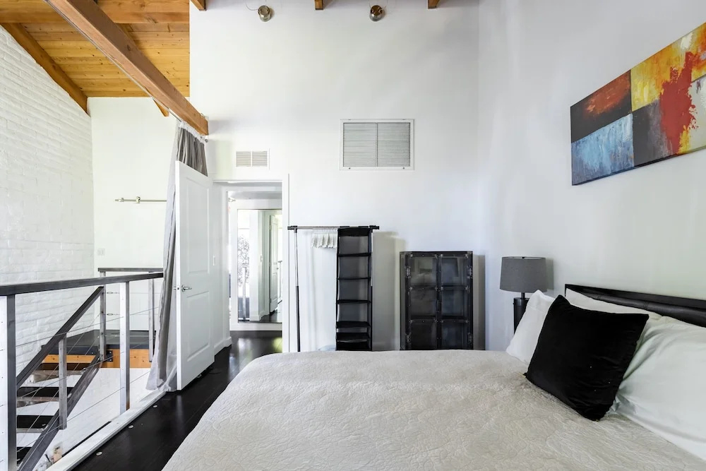 Luxury Living in Contemporary Old Town Scottsdale Townhouse townhouse
