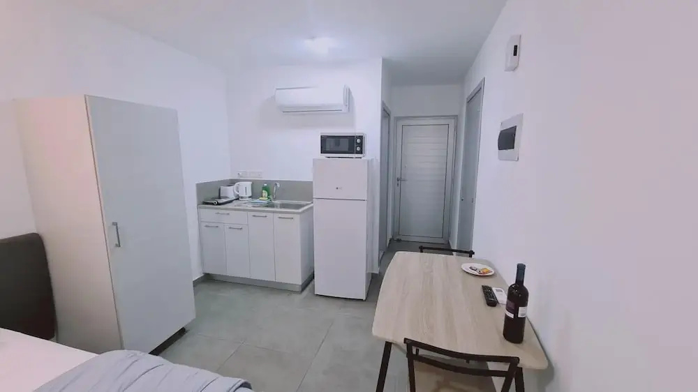 100 AN - Napa Living 18