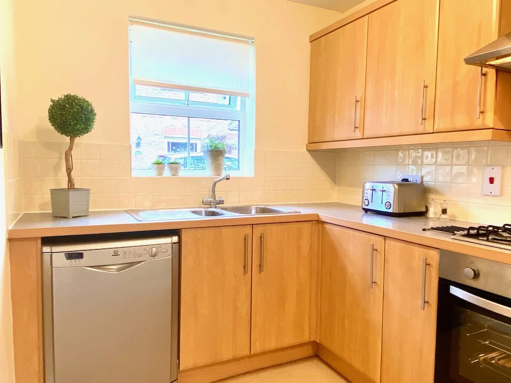Aylesbury Contractor & Staycation Home