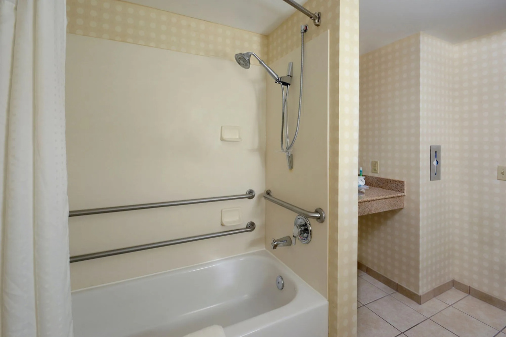 Holiday Inn Express Richmond I-64 Short Pump Area by IHG