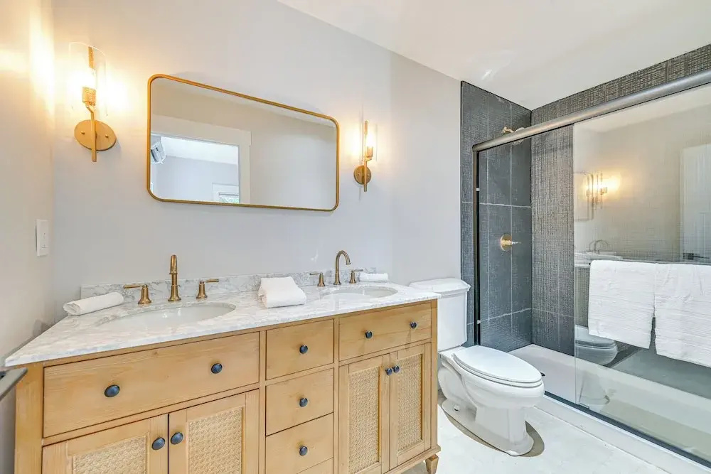 Saratoga Springs Home w/ Hot Tub: Walk to Downtown