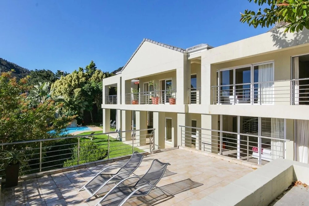 Spacious Family Home With sea Views Private Pool and Garden 100 Geneva