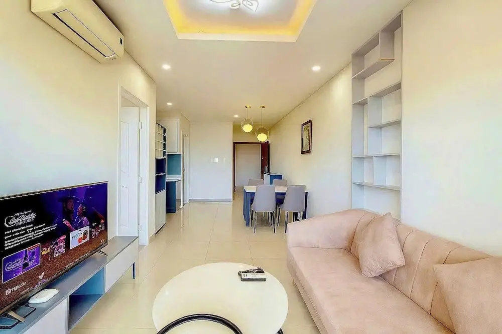 Monarchy Luxury Serviced Apartments - By Charm Homestay Vietnam