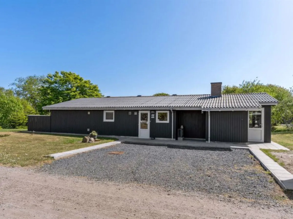 Holiday Home Hylleborg - 400m from the sea by Interhome