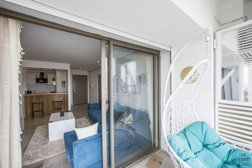 Brand new Spacious 1bd apt With City View