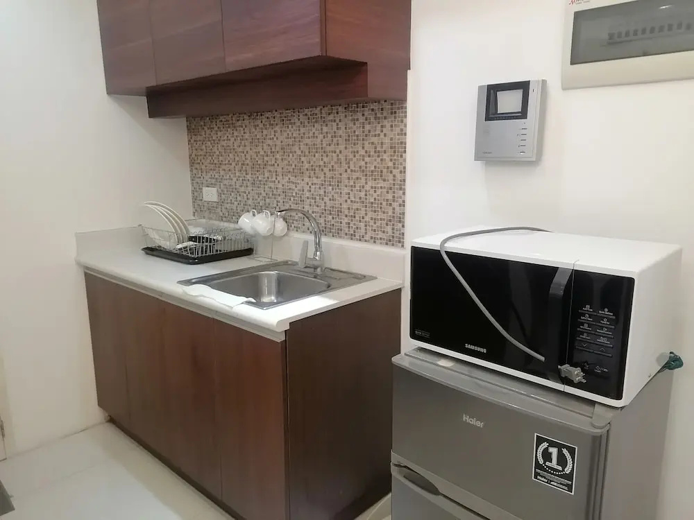 Cozy Condo near US EmbassyErmita Manila/ Roxas blvd/ Dolomite beach