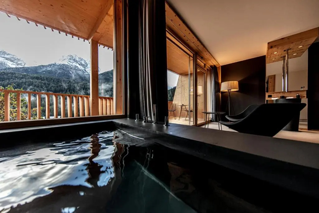 Hotel Arnica Scuol - Adults Only