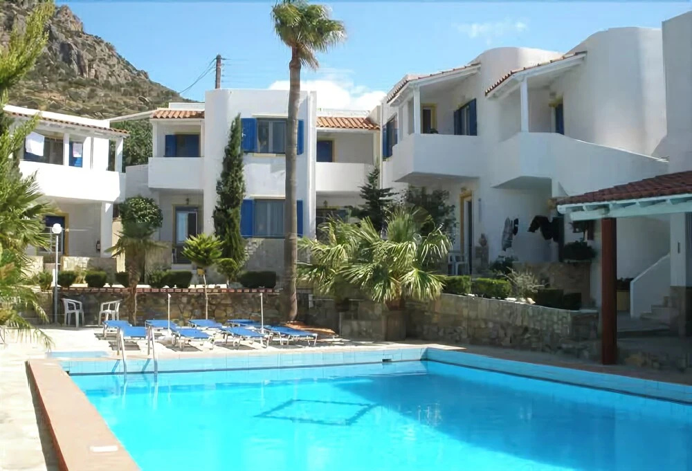 Elenis Apartments