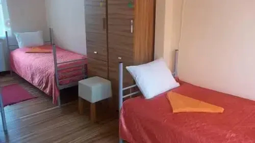 Hostel Orange House