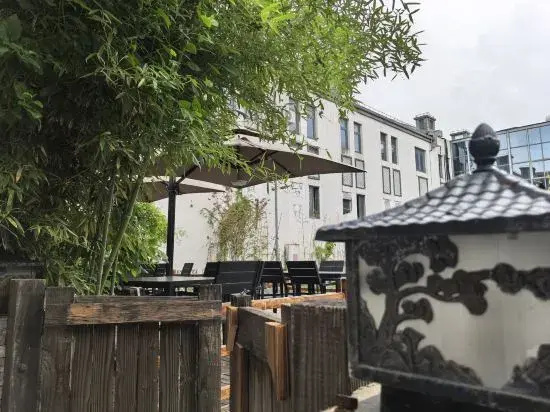 Shanghai Jingxin Guiwo Hotel (Luodian Ancient Town Baoshan Temple Branch)