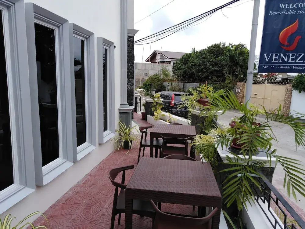 Venezia Suites Hotel Iloilo