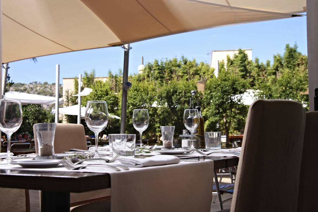 Aimia Hotel