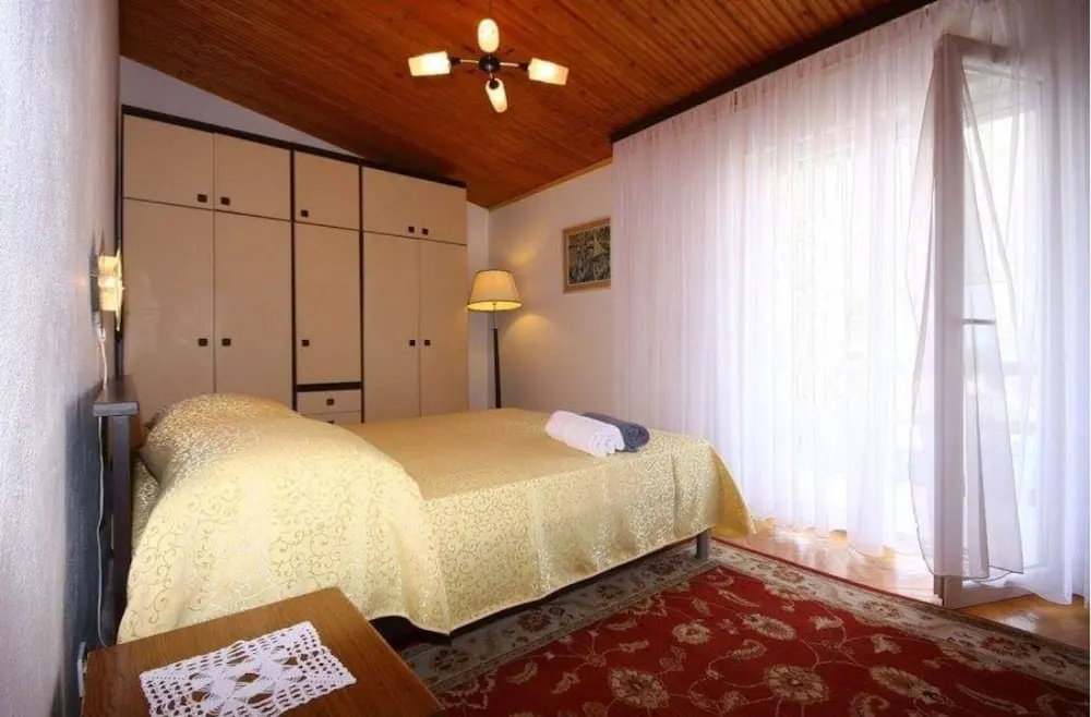 Captivating 3-bedroom Villa in Kanica