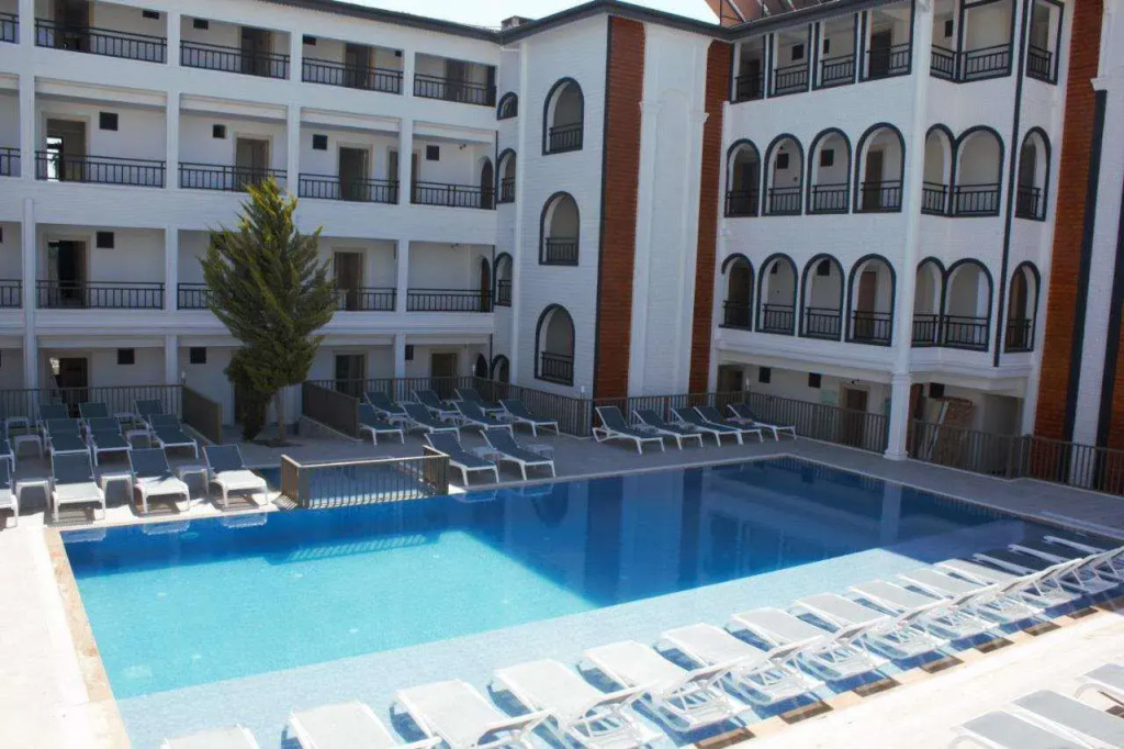Akalia Suite Hotel & Spa