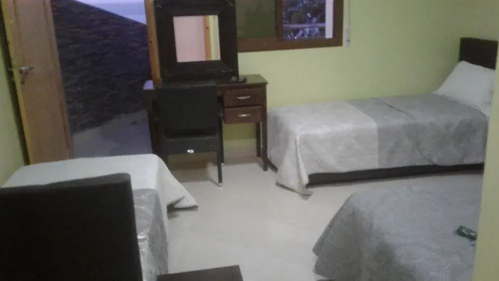 Motel Café Resto La Rocade