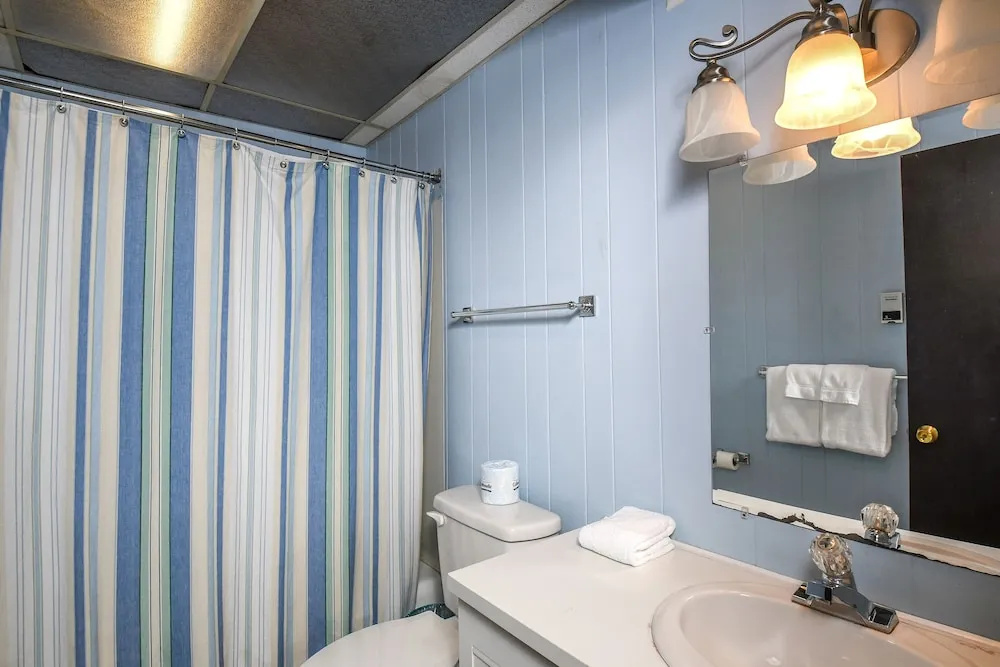 Waterside Bliss 3 Bedroom House