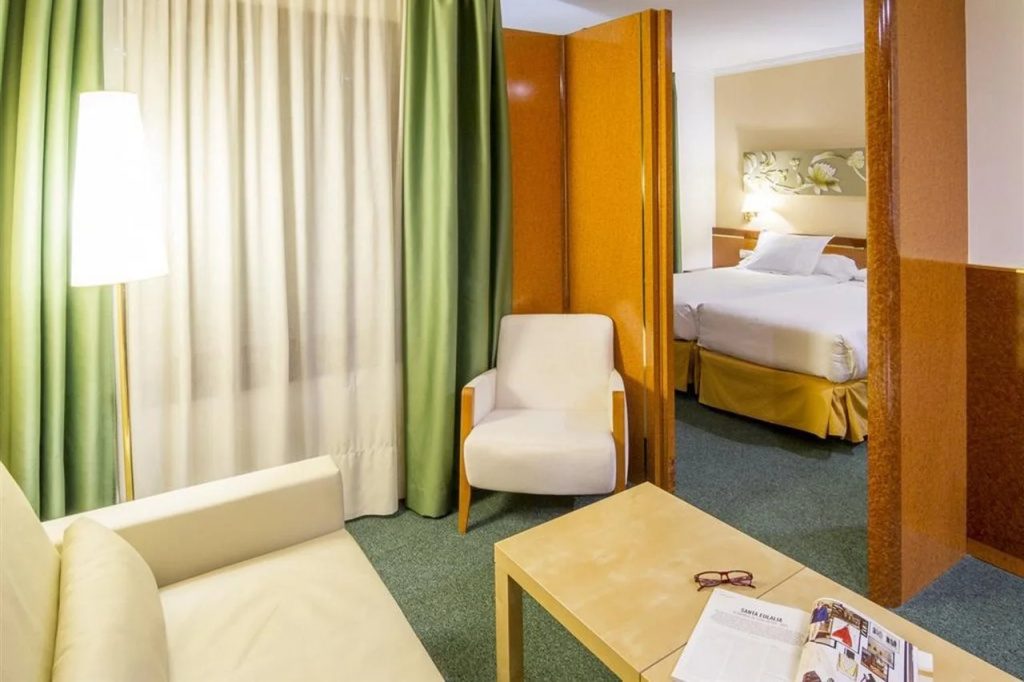 Acacia Suite