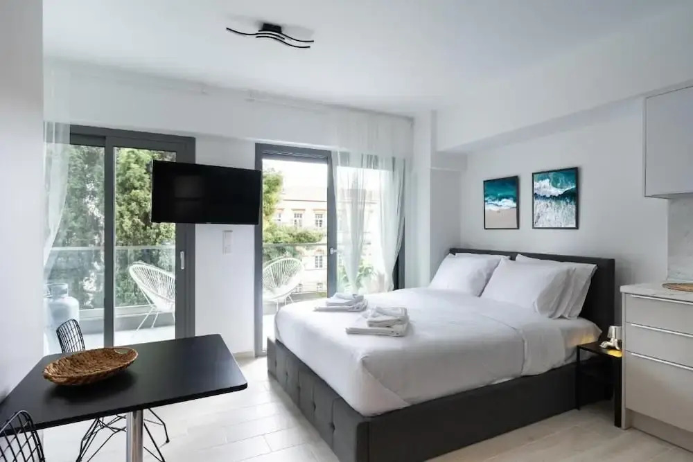 Velvet Luxury Apartments near the City Center by BiNoBi