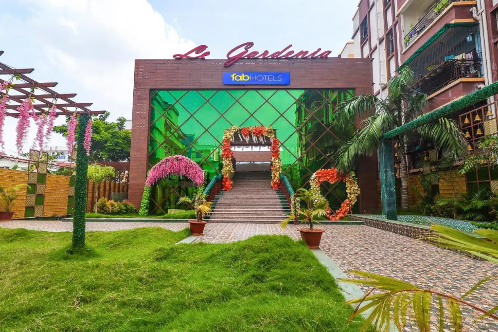 FabHotel Le Gardenia