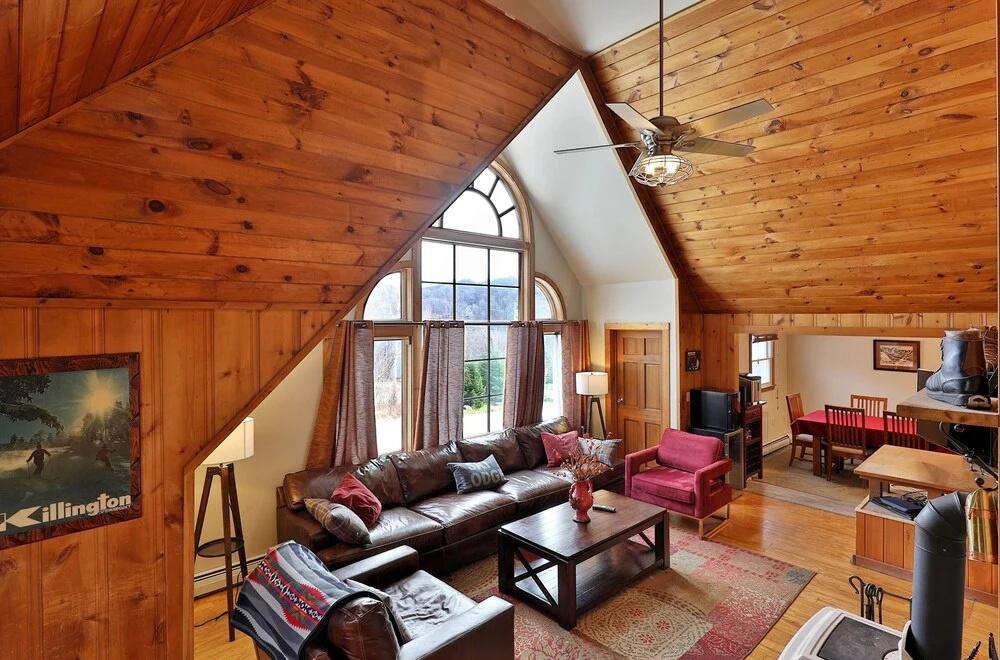 The Chalet On West Park: Ski Chalet For Families, Close To Resort 5 Bedroom Chalet