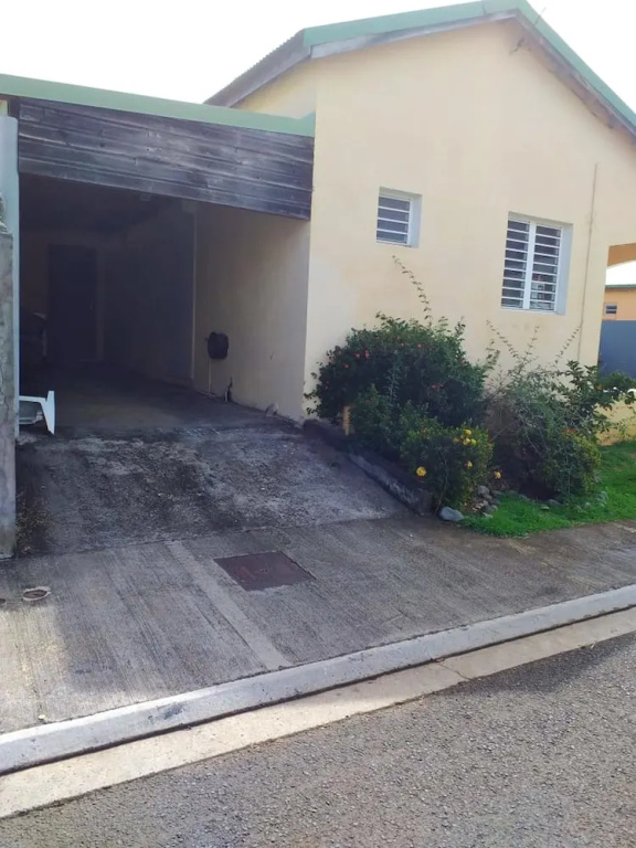 Studio in Goyave, With Wonderful City View, Furnished Garden and Wifi