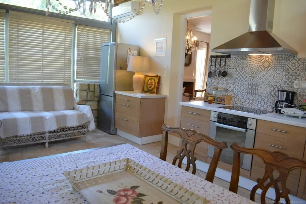 Alekos Beach Houses - Natura Verde