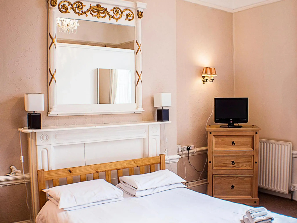 The Queensbury Hotel