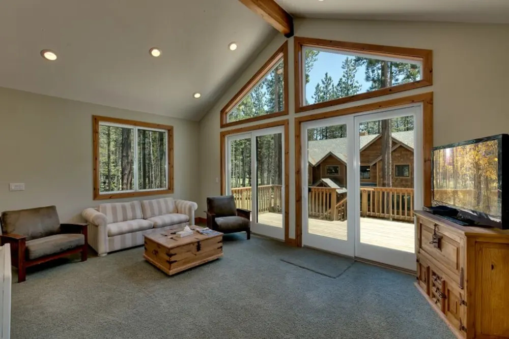 Bijou Lodge 5 Bedrooms 4 Bathrooms Home