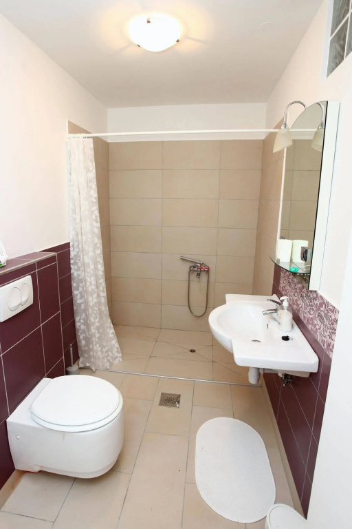 Heart of Strunjan Apartments AL