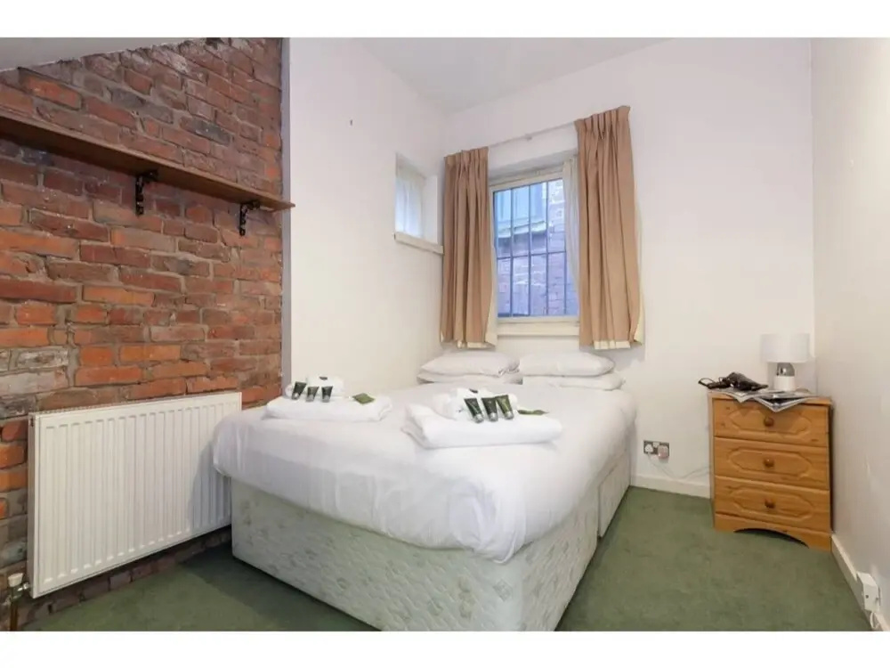 Spacious & Stylish apt for 4, NQ Manchester