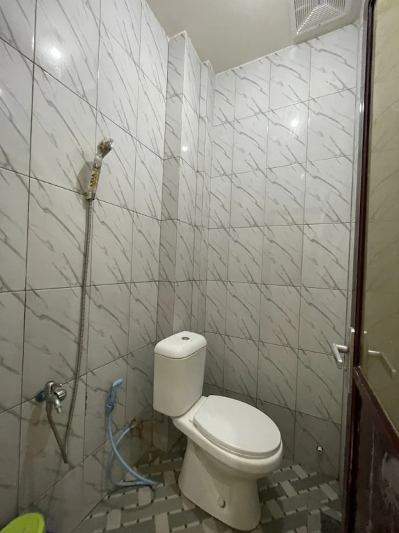 OYO 93414 Wisma Ratu Syariah Near SMP Negeri 2 Watang Pulu