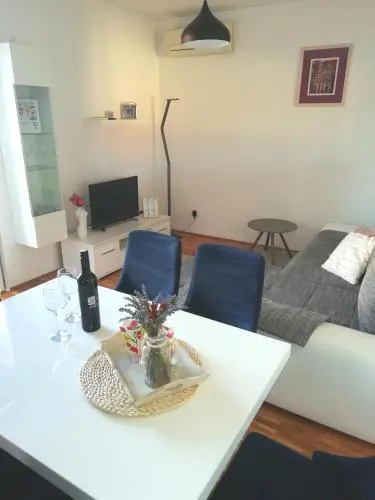Apartment Pradini