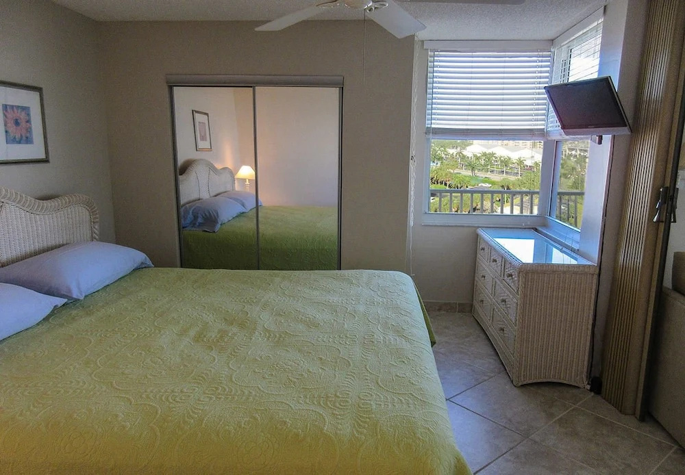 Estero Beach & Tennis 801a 1 Bedroom Condo