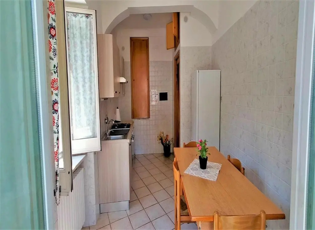 CASA Via Salita Monte, 98 - Cozy Private House with Two Bathrooms-Trekking Lovers - Town View