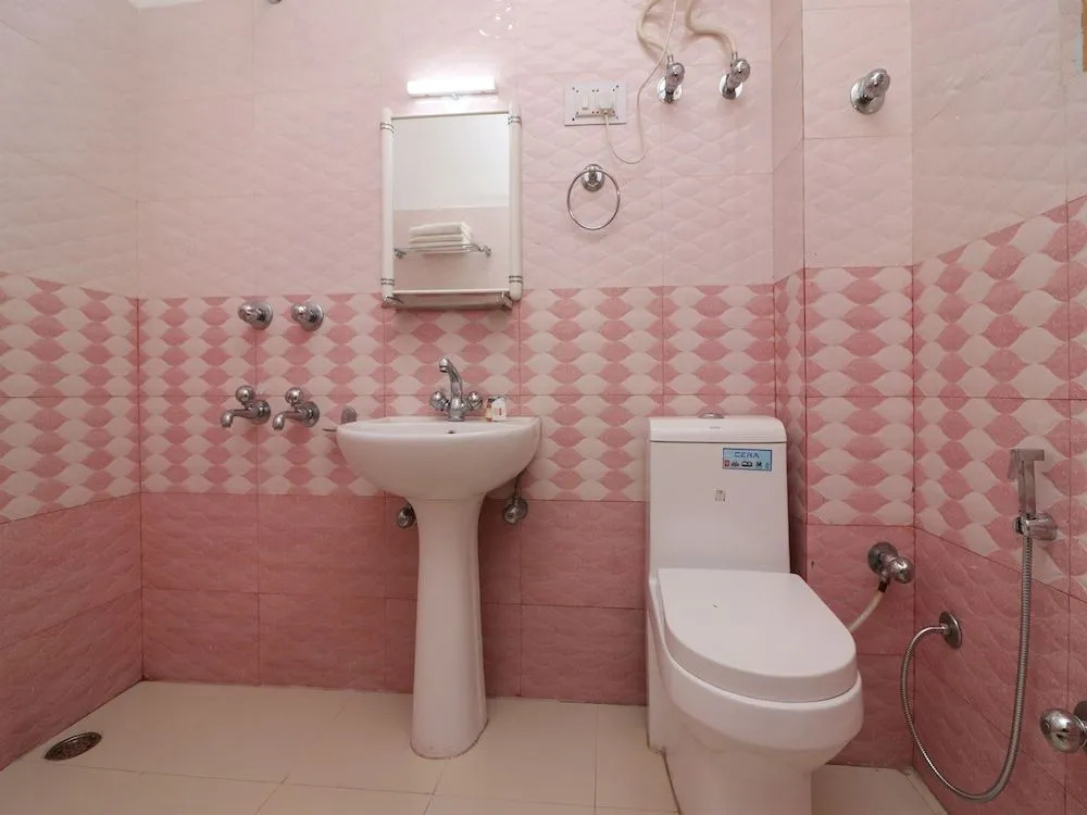 Oyo 23570 Hotel New Tashila