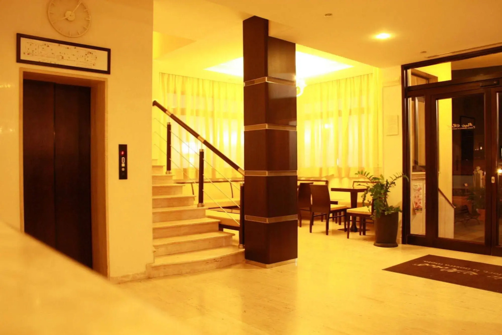 Magic Hotel