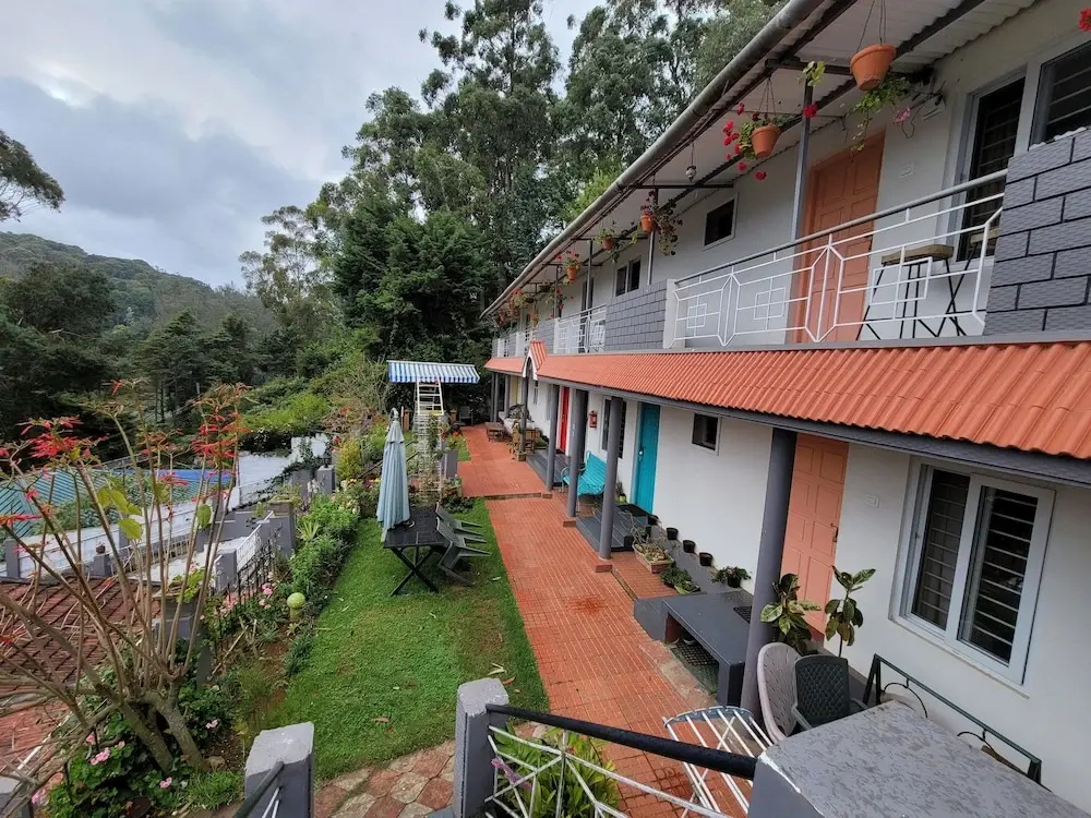 REFLECTIONS Guest House