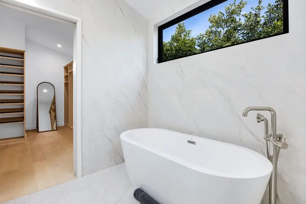 The Bella Villa 2 in Venice